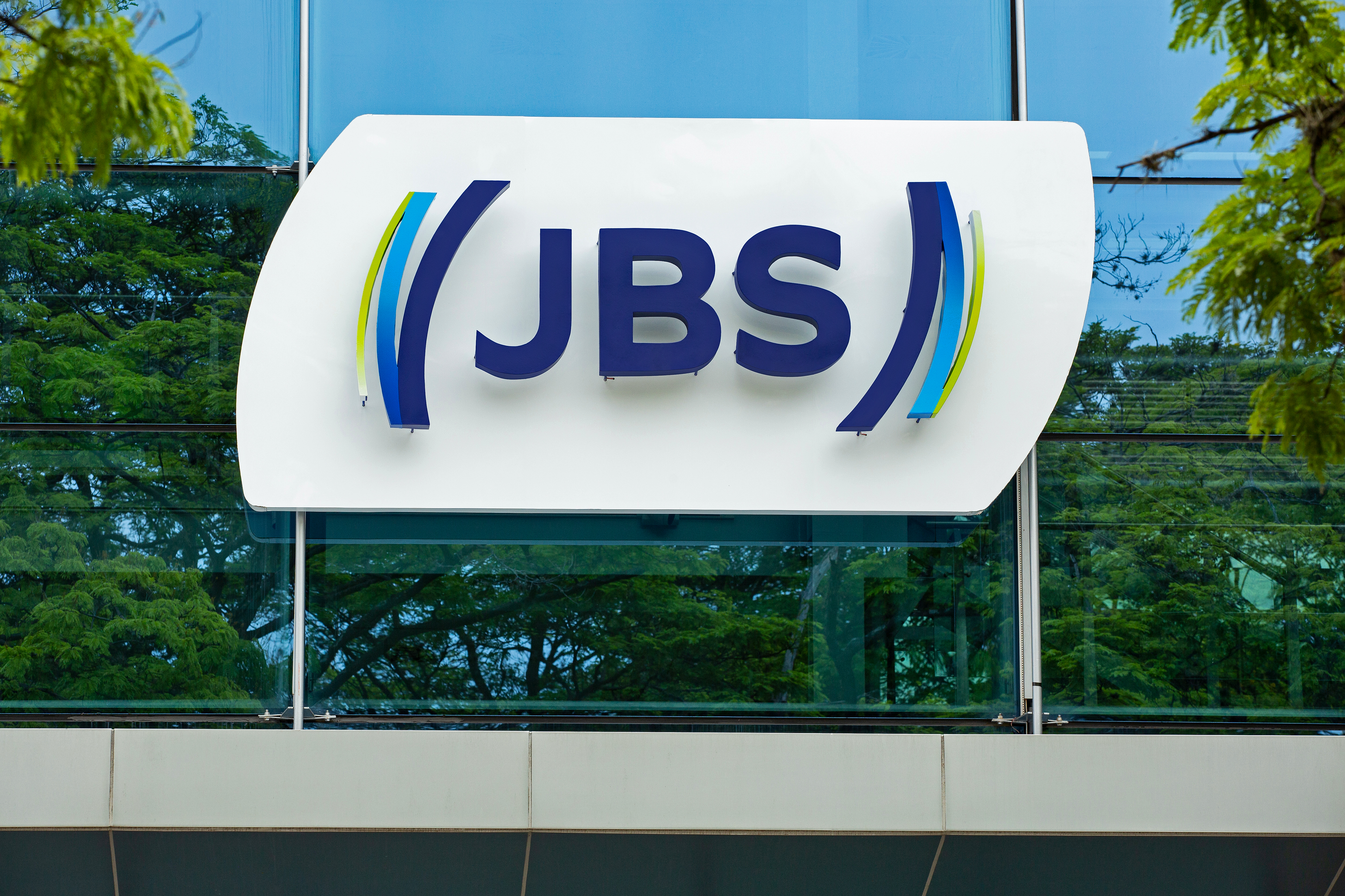 JBS enters the egg category with the acquisition of a 50% stake in Mantiqueira